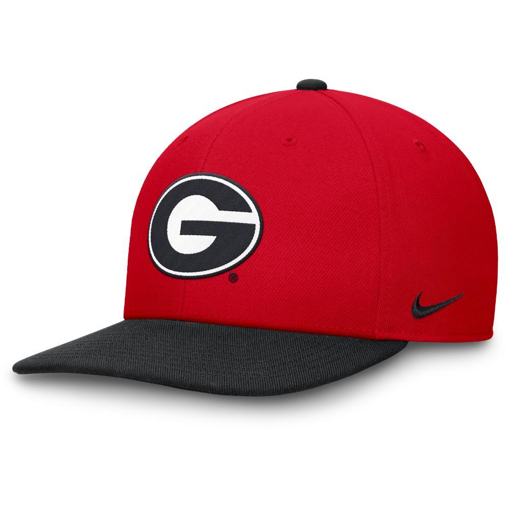 Dawgs | Georgia Nike Pro Dri-Fit Wool Flat Brim Snapback Cap | Alumni Hall