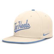  Unc Nike Dri- Fit Pro Structured Round Bill Fitted Cap