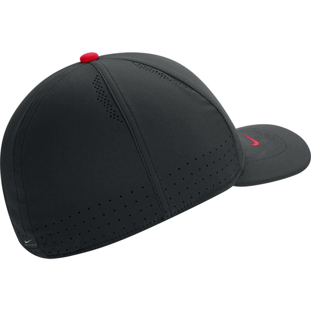 Nike Aero Swoosh Flex Sideline Fitted Hat