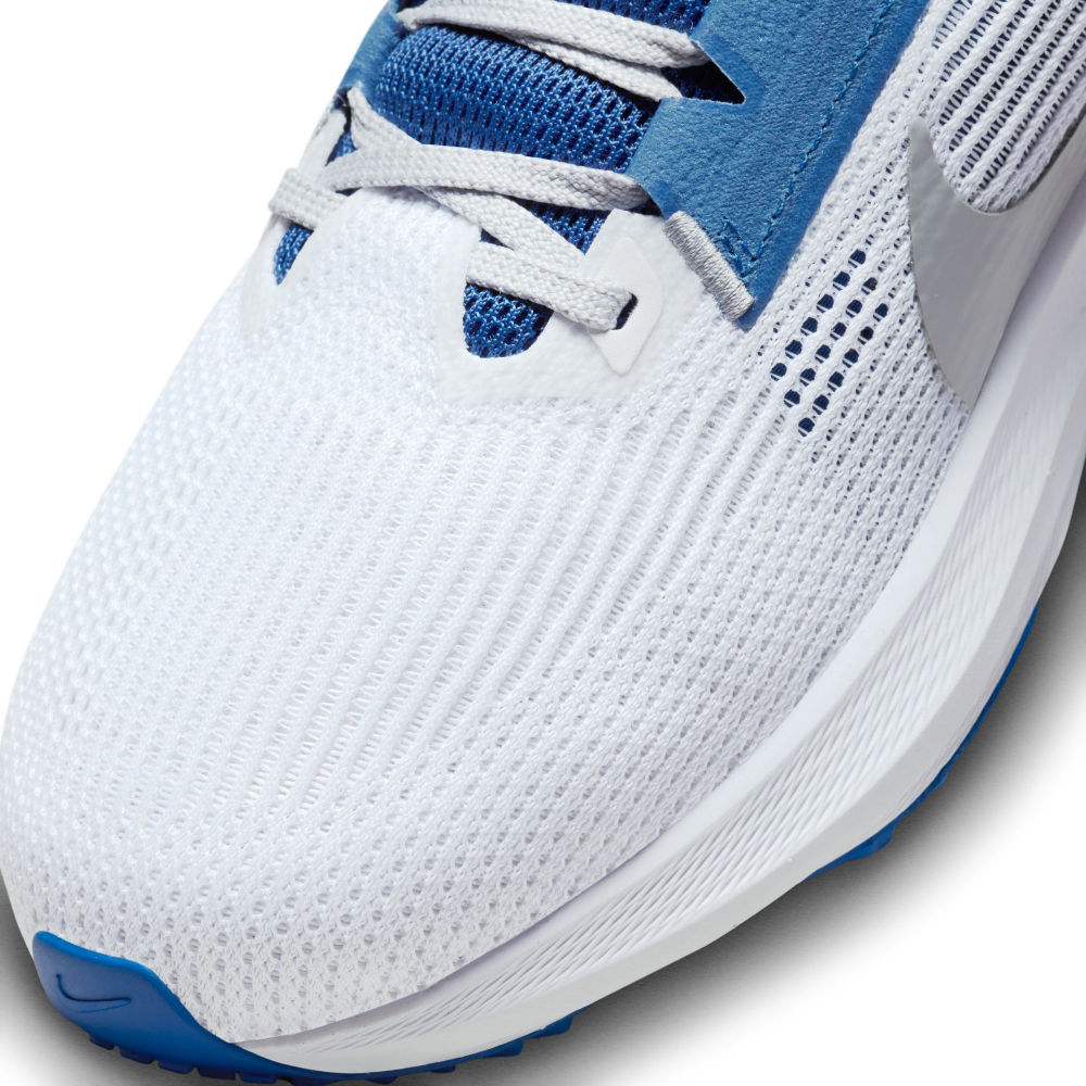 North Carolina Tar Heels Nike Air Zoom Pegasus 38